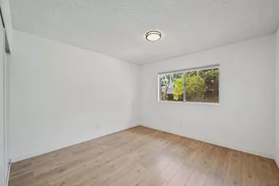  2050 Oak Hill Dr, Escondido, CA 92027 - Photo 17