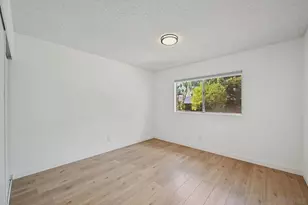 2050 Oak Hill Dr, Escondido, CA 92027 - Photo 17