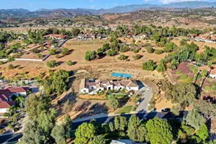 5808 Lake Vista Dr, Bonsall, CA 92003 - Photo 3