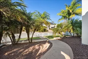 819 Van Nuys St, San Diego, CA 92109 - Photo 43