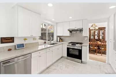  11637 Thomas Hayes Ln, San Diego, CA 92126 - Photo 15