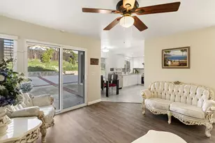 11637 Thomas Hayes Ln, San Diego, CA 92126 - Photo 21