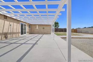 557 Parkbrook St, Spring Valley, CA 91977 - Photo 7