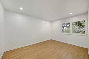 8362 Via Sonoma, La Jolla, CA 92037 - Photo 13