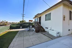 853 S 32nd St, San Diego, CA 92113 - Photo 3