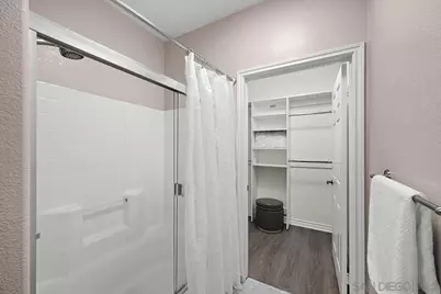  4165 Executive Dr #F107, La Jolla, CA 92037 - Photo 27