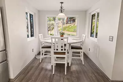  627 Valley Grove Ln, Escondido, CA 92025 - Photo 11