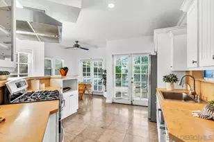 733 H Ave, Coronado, CA 92118 - Photo 33