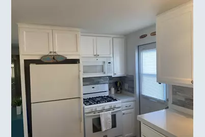  900 N Cleveland Street, Oceanside, CA 92054 - Photo 11