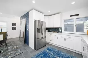 206 E Oceanfront, Newport Beach, CA 92661 - Photo 19