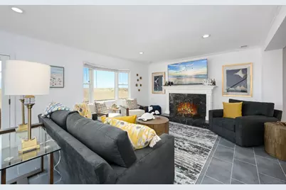  206 E Oceanfront, Newport Beach, CA 92661 - Photo 23