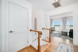 206 E Oceanfront, Newport Beach, CA 92661 - Photo 25