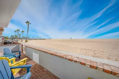  206 E Oceanfront, Newport Beach, CA 92661 - Photo 3
