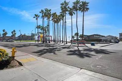  911 Seacoast Drive, Imperial Beach, CA 91932 - Photo 21