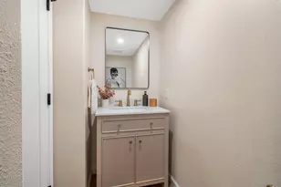 10794 Westonhill Dr, San Diego, CA 92126 - Photo 5