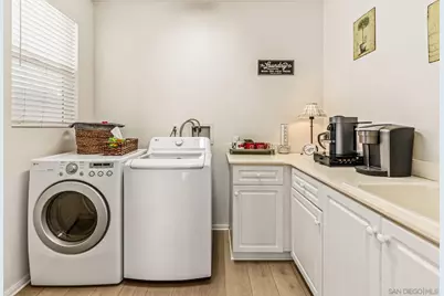  2407 Douglaston Gln, Escondido, CA 92026 - Photo 13