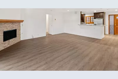  8860 Villa La Jolla Drive #217, La Jolla, CA 92037 - Photo 5