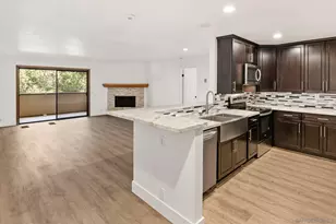 8860 Villa La Jolla Dr, La Jolla, CA 92037 - Photo 7