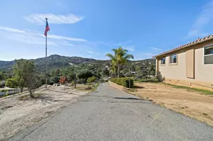 20872 Deerhorn Valley Rd, Jamul, CA 91935 - Photo 5
