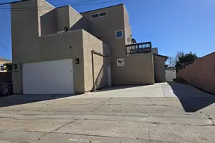 2114 Felspar St, San Diego, CA 92109 - Photo 7