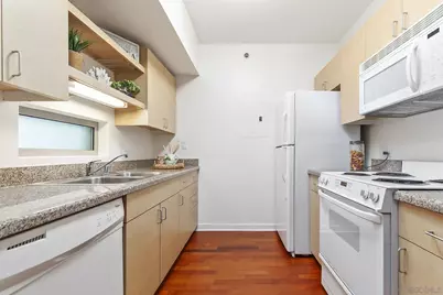  425 W Beech St #327, San Diego, CA 92101 - Photo 27