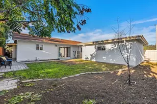 1811 Iris Way, Escondido, CA 92027 - Photo 31