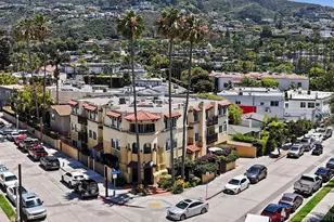 8121 Camino del Sol, La Jolla, CA 92037 - Photo 1