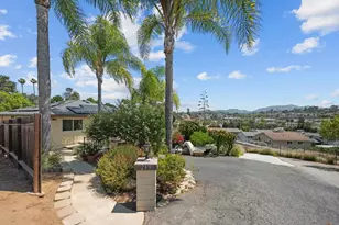 219 Lyon Cir, Vista, CA 92083 - Photo 1