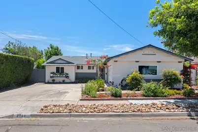  8151 Beaver Lake Dr, San Diego, CA 92119 - Photo 1