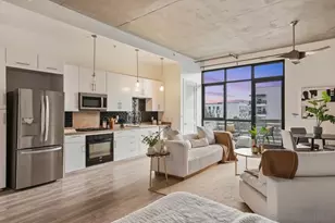 527 Tenth Ave, San Diego, CA 92101 - Photo 1