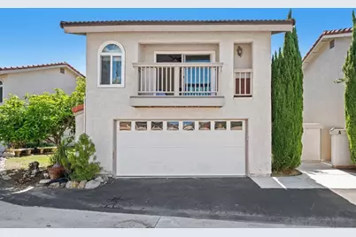  2843 Unicornio St #B, Carlsbad, CA 92009 - Photo 1