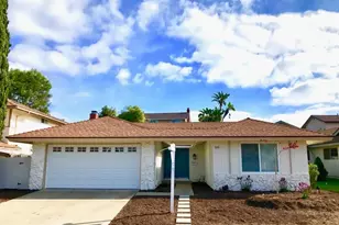 5091 Park Rim Dr, San Diego, CA 92117 - Photo 1
