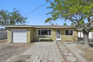 1833 Raymond Ave, Ramona, CA 92065 - Photo 1