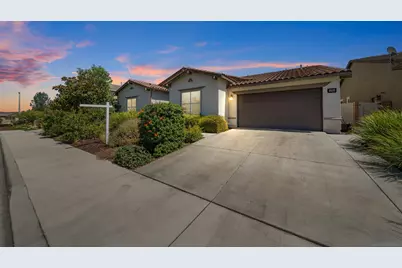  32780 Presidio Hills Ln, Winchester, CA 92596 - Photo 1