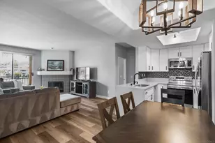 510 Camino De La Reina, San Diego, CA 92108 - Photo 1