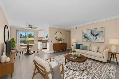  194 Avenida Descanso #H, Oceanside, CA 92057 - Photo 1