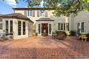 7725 Whitefield Pl, La Jolla, CA 92037 - Photo 1