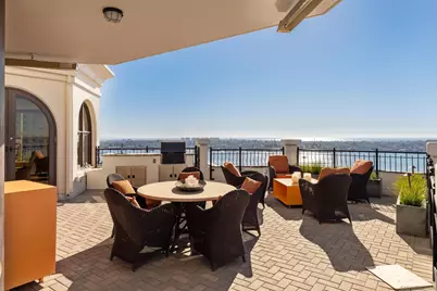  700 W Harbor Dr #2202, San Diego, CA 92101 - Photo 1