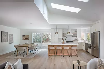  1028 Daisy Ave, Carlsbad, CA 92011 - Photo 1