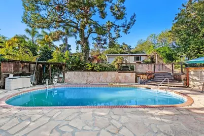  320 Beaumont Dr., Vista, CA 92084 - Photo 1