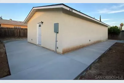 636 Aster St, Escondido, CA 92027 - Photo 1