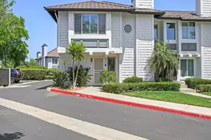 872 Hollyhock Ct, Carlsbad, CA 92011 - Photo 1