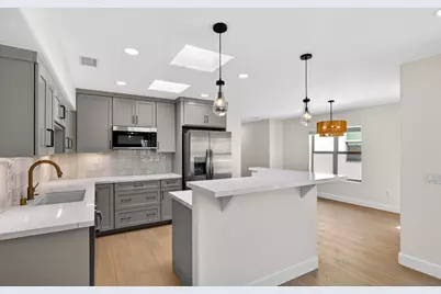  381 Bonair, La Jolla, CA 92037 - Photo 1