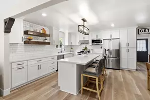 11366 Camarosa Cir, San Diego, CA 92126 - Photo 1