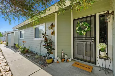 1998 Cambridge Ct, Vista, CA 92081 - Photo 1