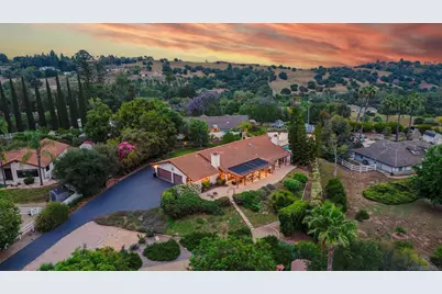  1036 Capra Way, Fallbrook, CA 92028 - Photo 1
