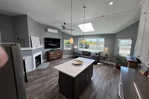 880 Home Ave, Carlsbad, CA 92008 - Photo 1