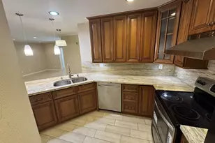 7405 Charmant Dr, San Diego, CA 92122 - Photo 1