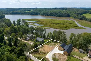 570 Club Dr, Greenville, SC 29611 - Photo 1