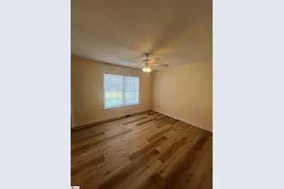 121 Mountain View Avenue, Greer, SC 29650 - Photo 5